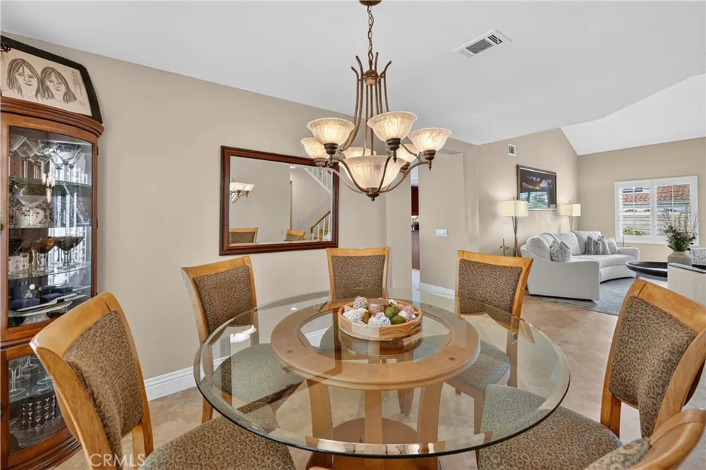 28811 Vista Aliso Lake Forest, CA 92679
