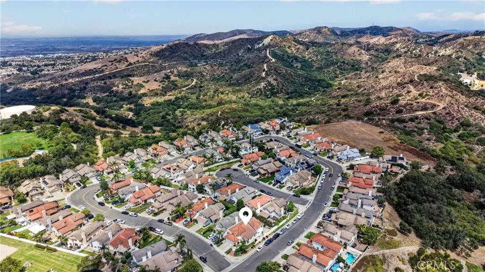 28811 Vista Aliso Lake Forest, CA 92679