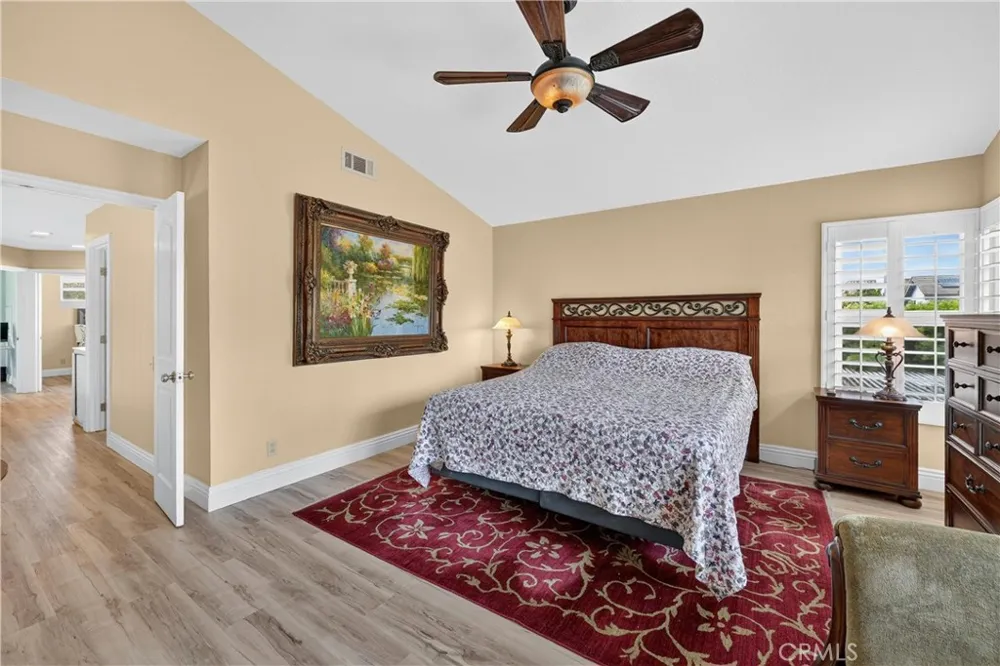 28811 Vista Aliso Lake Forest, CA 92679
