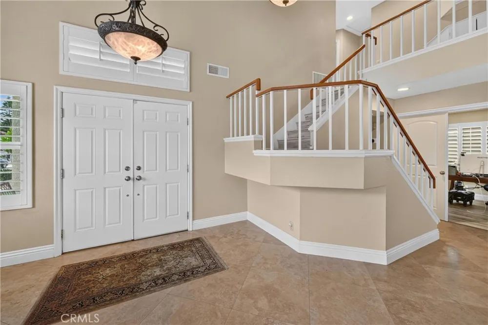 28811 Vista Aliso Lake Forest, CA 92679