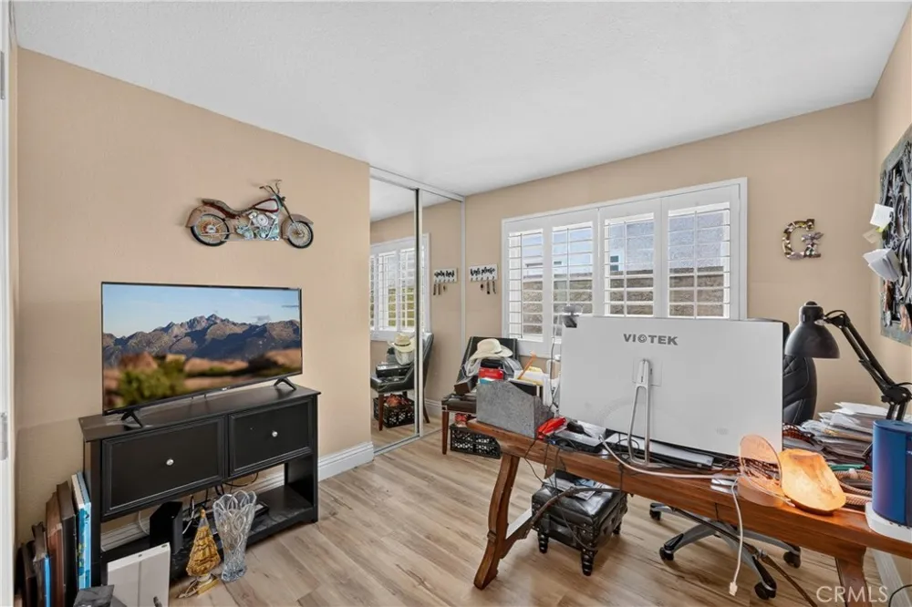 28811 Vista Aliso Lake Forest, CA 92679