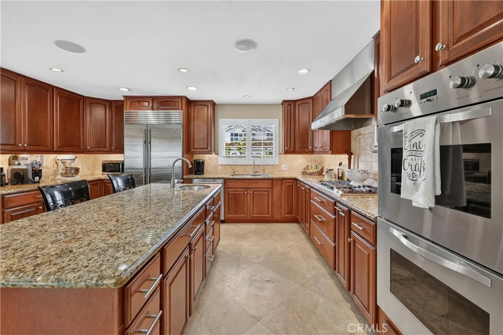 28811 Vista Aliso Lake Forest, CA 92679