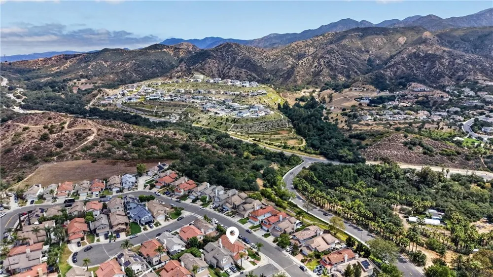 28811 Vista Aliso Lake Forest, CA 92679