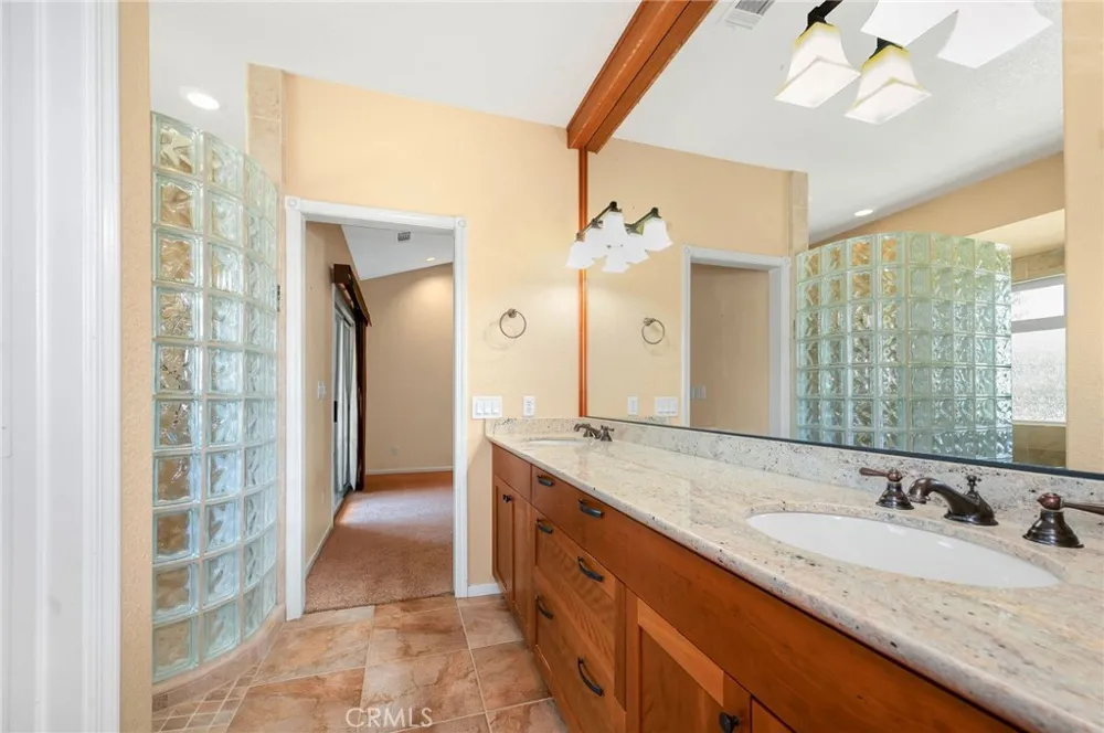 1740 Vinson Drive Redding, CA 96003