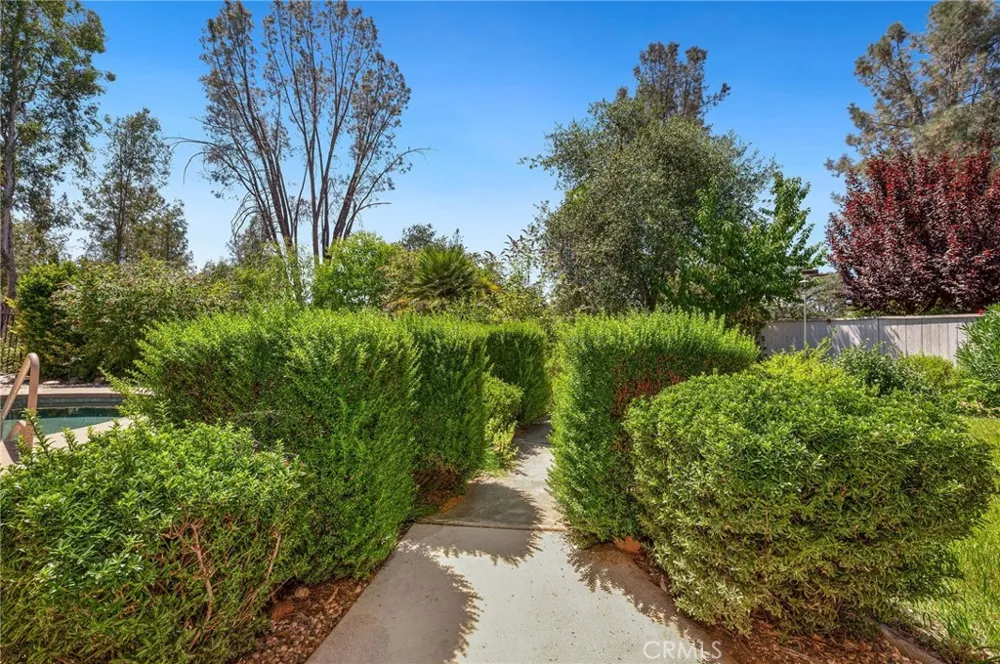 1740 Vinson Drive Redding, CA 96003