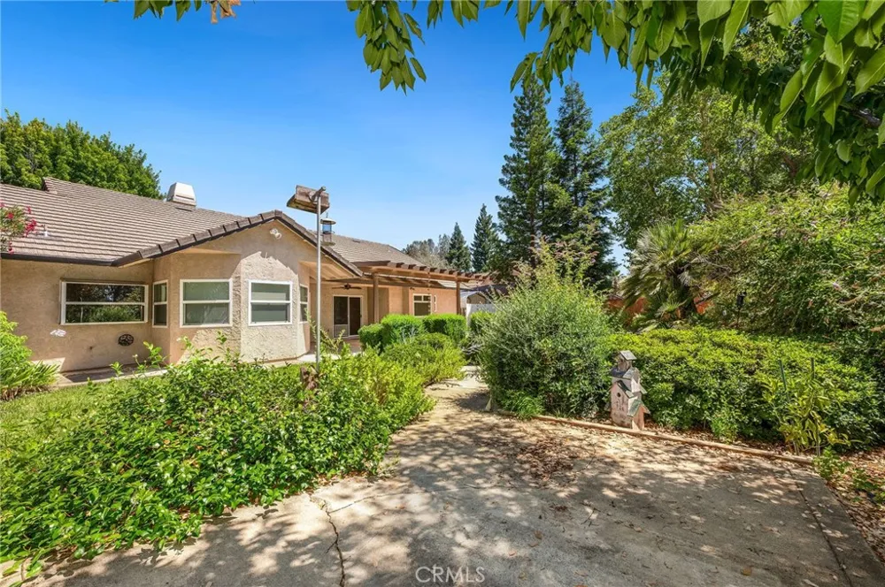 1740 Vinson Drive Redding, CA 96003