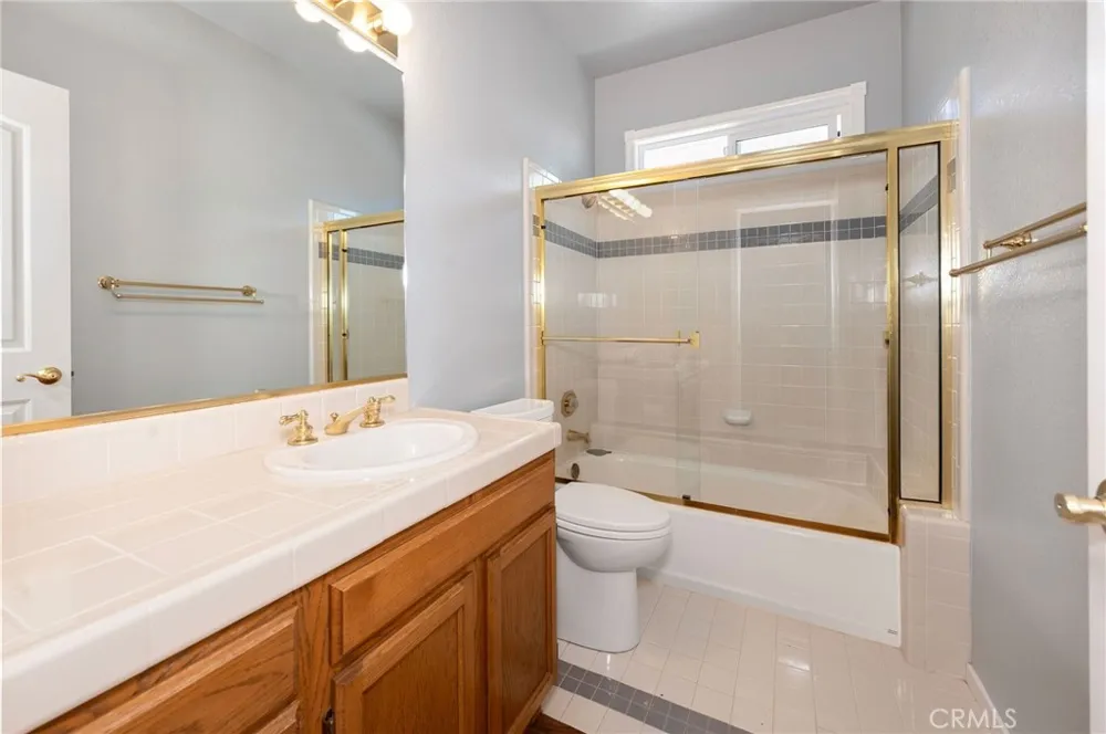 1740 Vinson Drive Redding, CA 96003