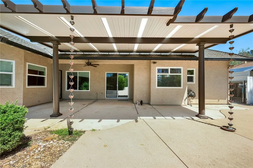 1740 Vinson Drive Redding, CA 96003