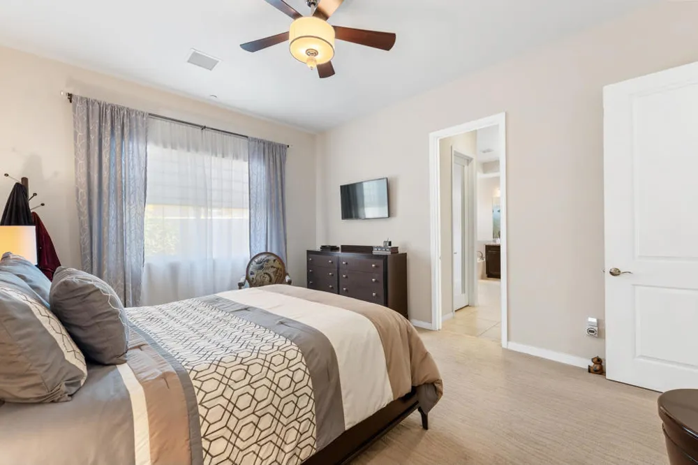 28609 W Natoma Drive Cathedral City, CA 92234