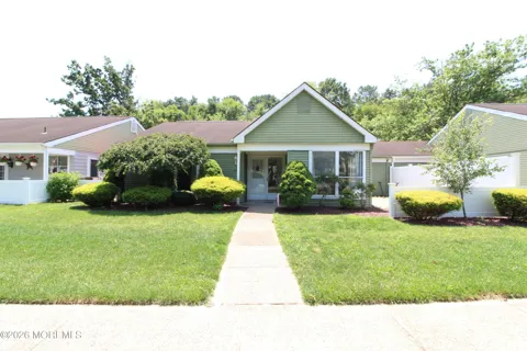 680 Huntington Drive