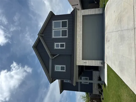83 Hereford Loop
