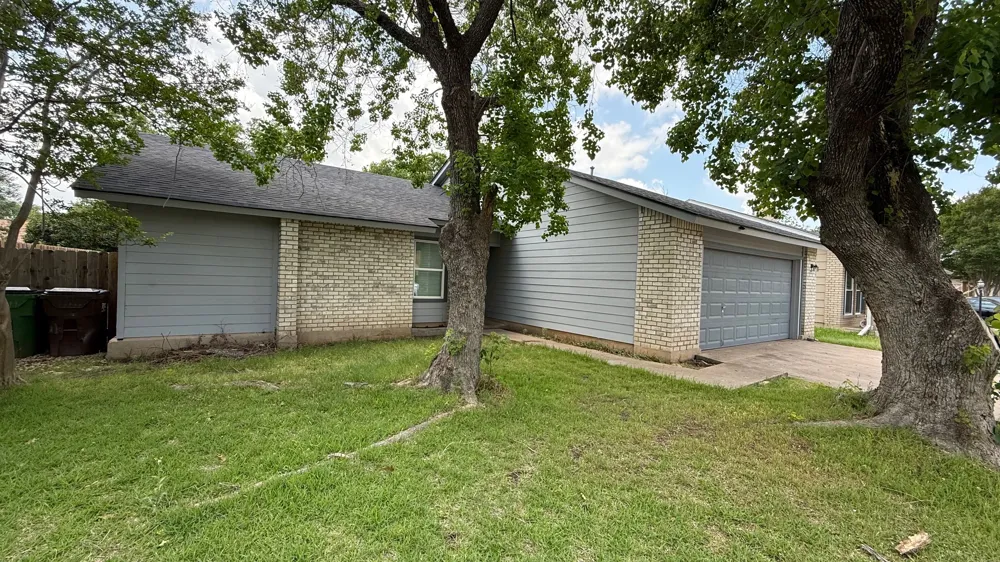 1307 Wroxton Way Round Rock, TX 78664