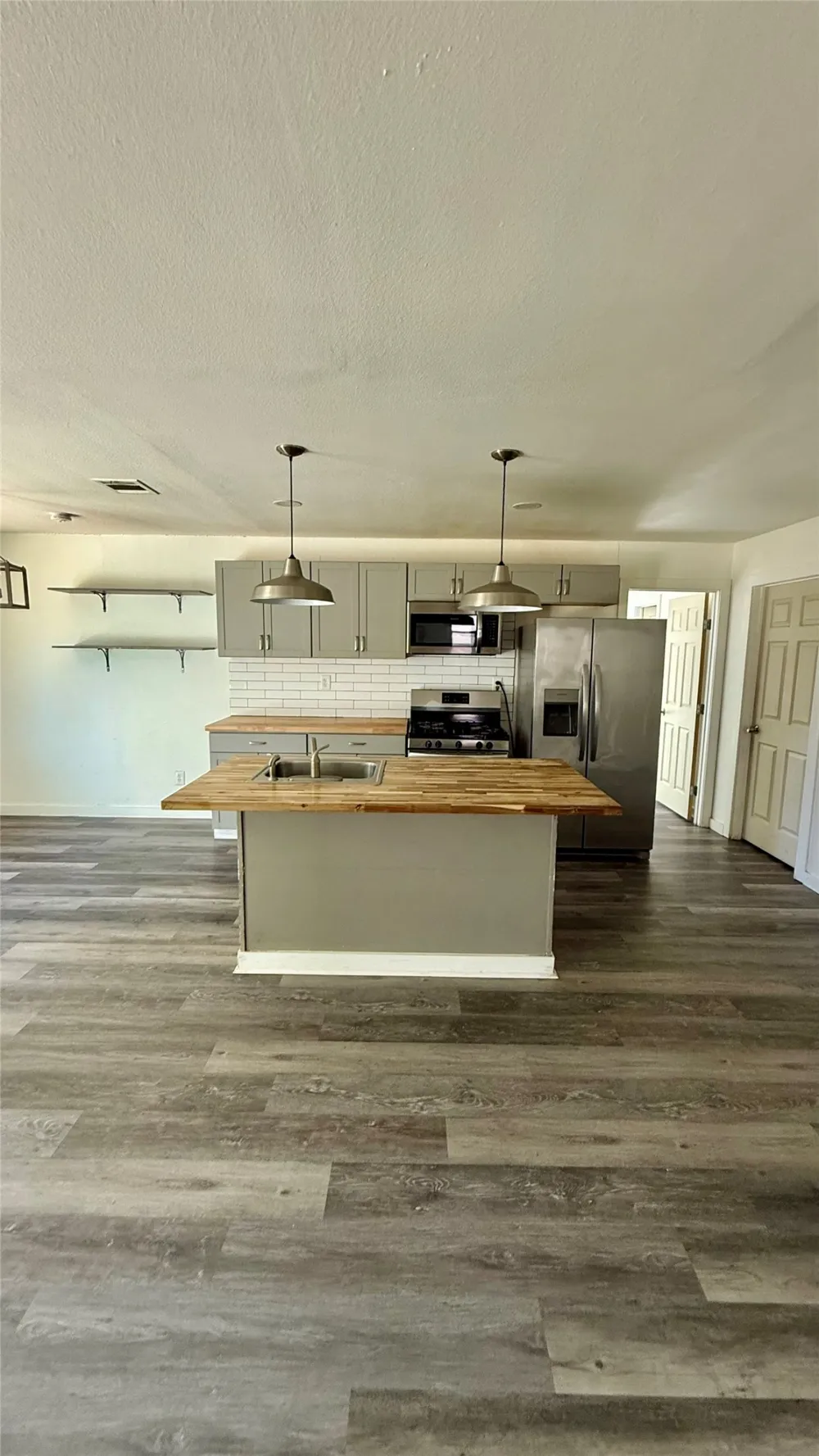 1307 Wroxton Way Round Rock, TX 78664