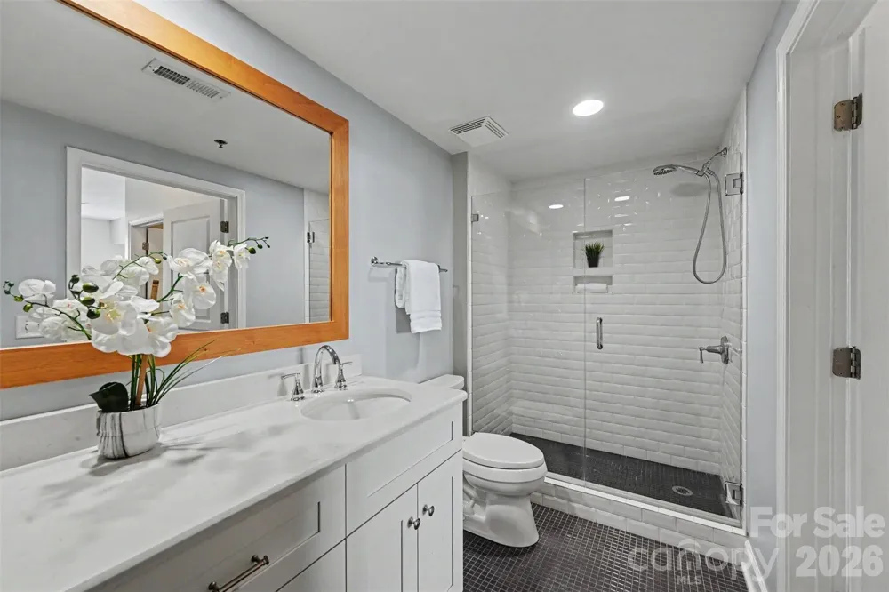 1315 East Boulevard #720 Charlotte, NC 28203