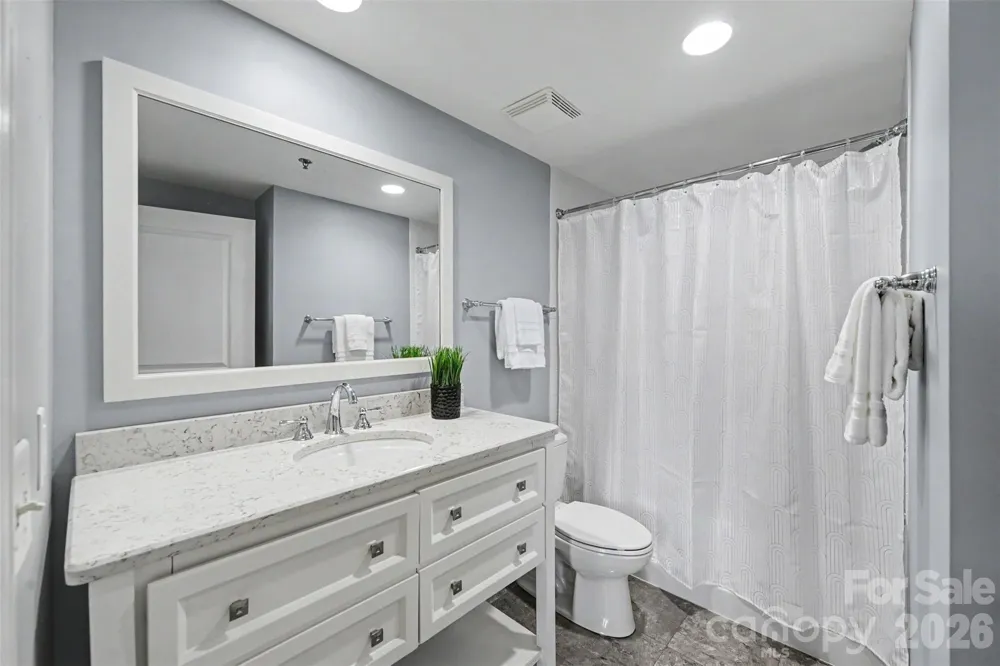 1315 East Boulevard #720 Charlotte, NC 28203