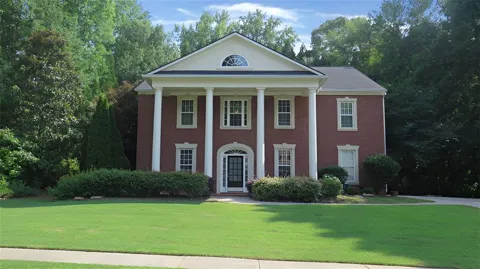 102 Westmont Way