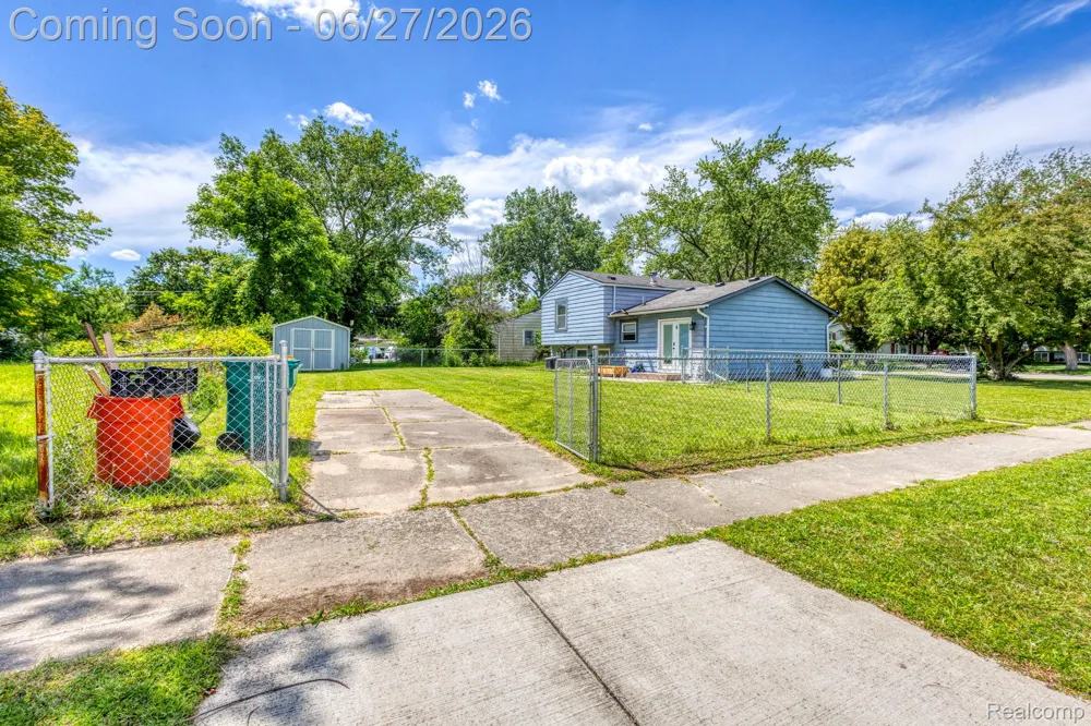 15212 Orchard Court Romulus City, MI 48174