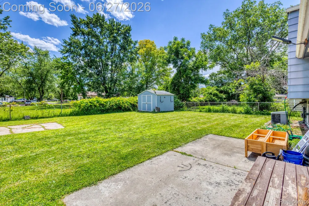 15212 Orchard Court Romulus City, MI 48174