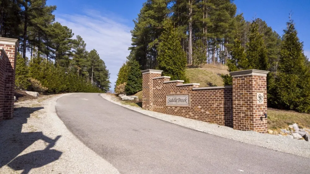 257 Saddlebrook Dr Hohenwald, TN 38462