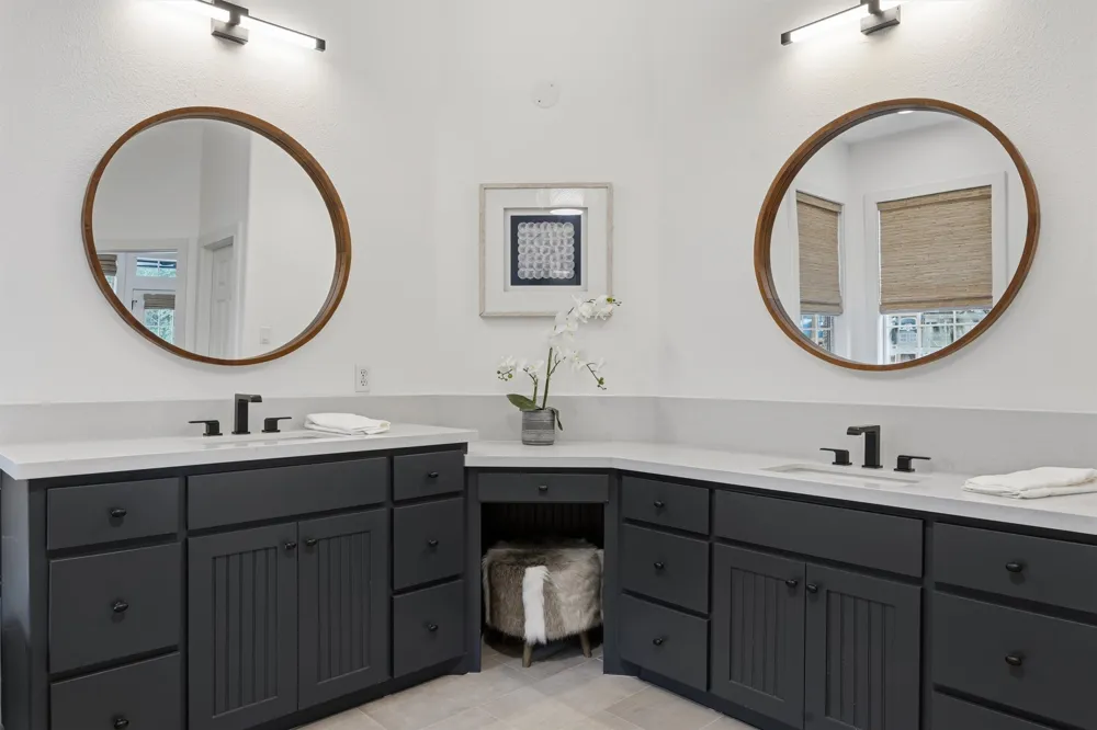 140 Vincas Shadow Court Driftwood, TX 78619