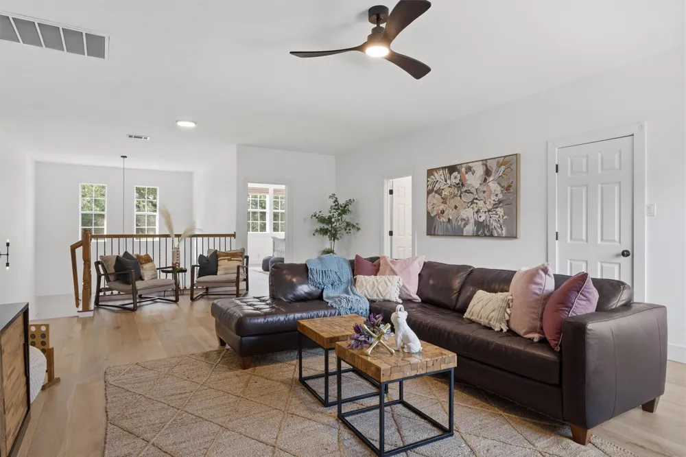 140 Vincas Shadow Court Driftwood, TX 78619
