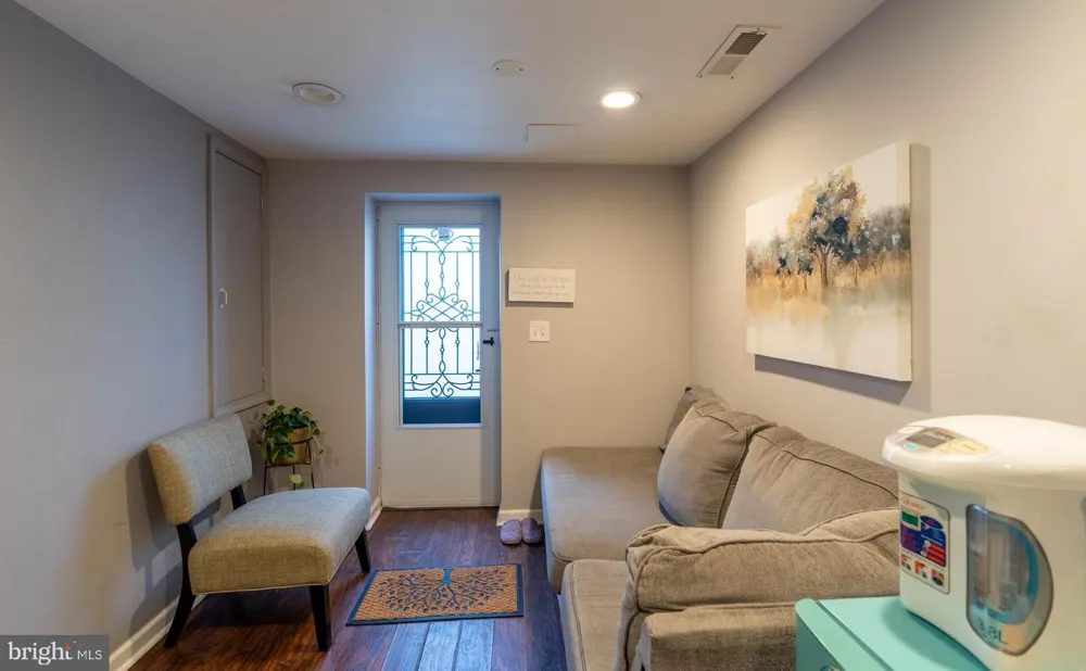 188 ORLANDO DRIVE Sicklerville, NJ 08081