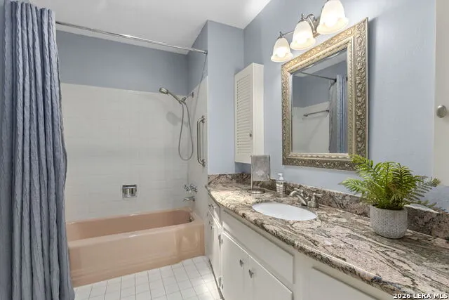 421 Windcrest Dr. Windcrest, TX 78239