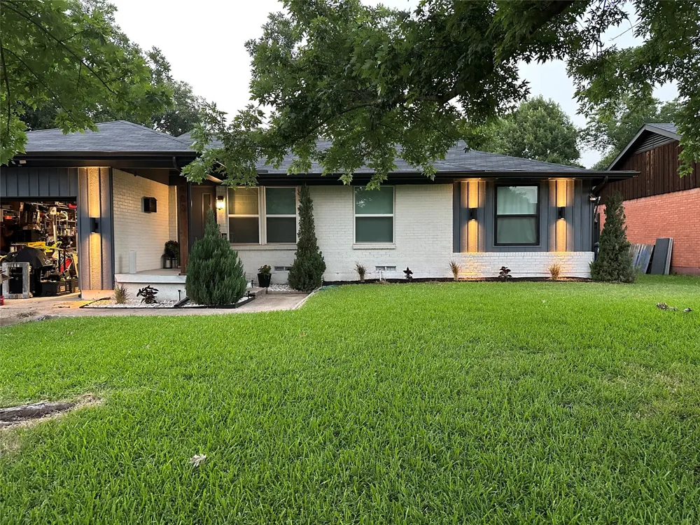 2903 Healey Drive Dallas, TX 75228