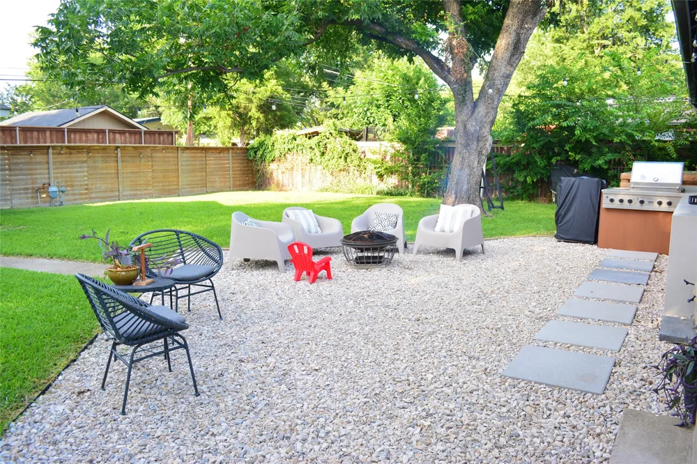 2903 Healey Drive Dallas, TX 75228