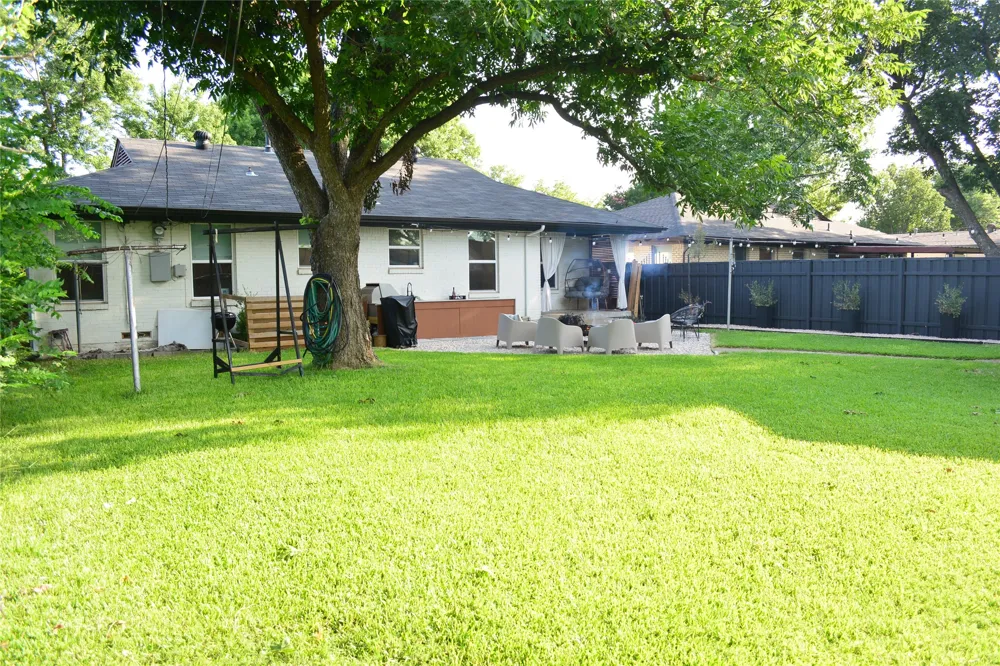 2903 Healey Drive Dallas, TX 75228