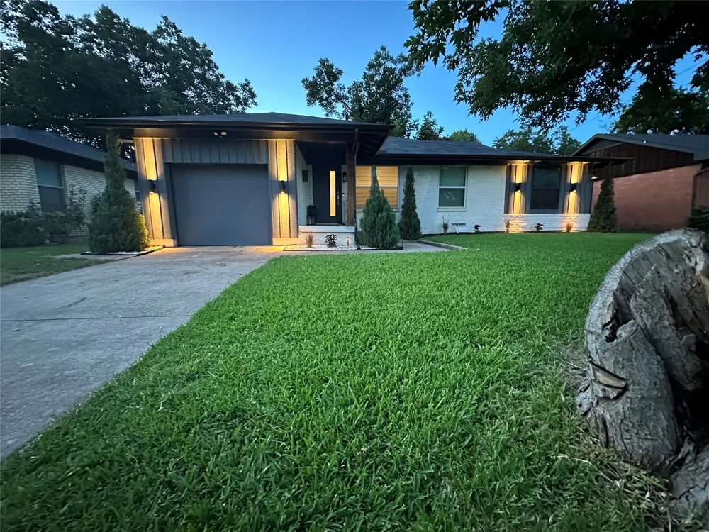 2903 Healey Drive Dallas, TX 75228