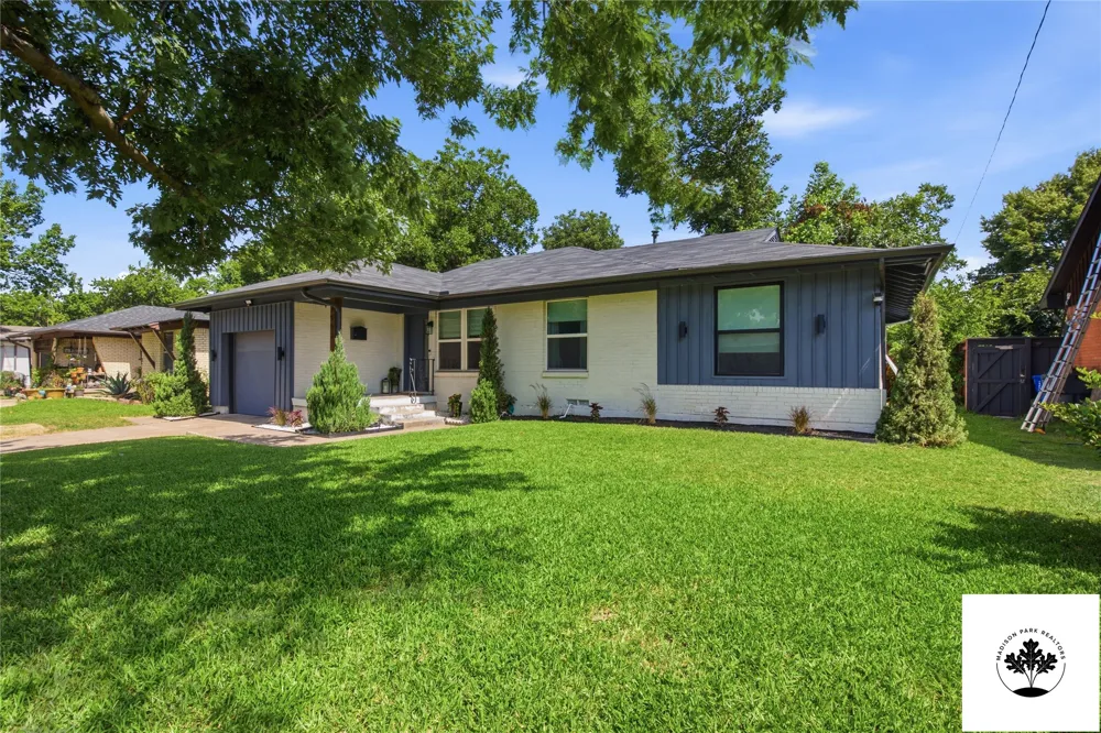 2903 Healey Drive Dallas, TX 75228