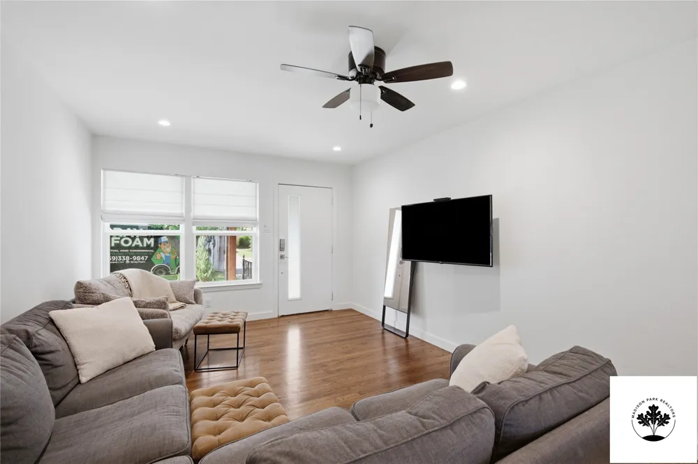 2903 Healey Drive Dallas, TX 75228