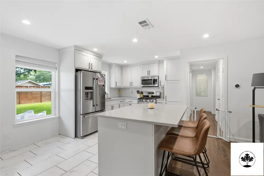 2903 Healey Drive Dallas, TX 75228
