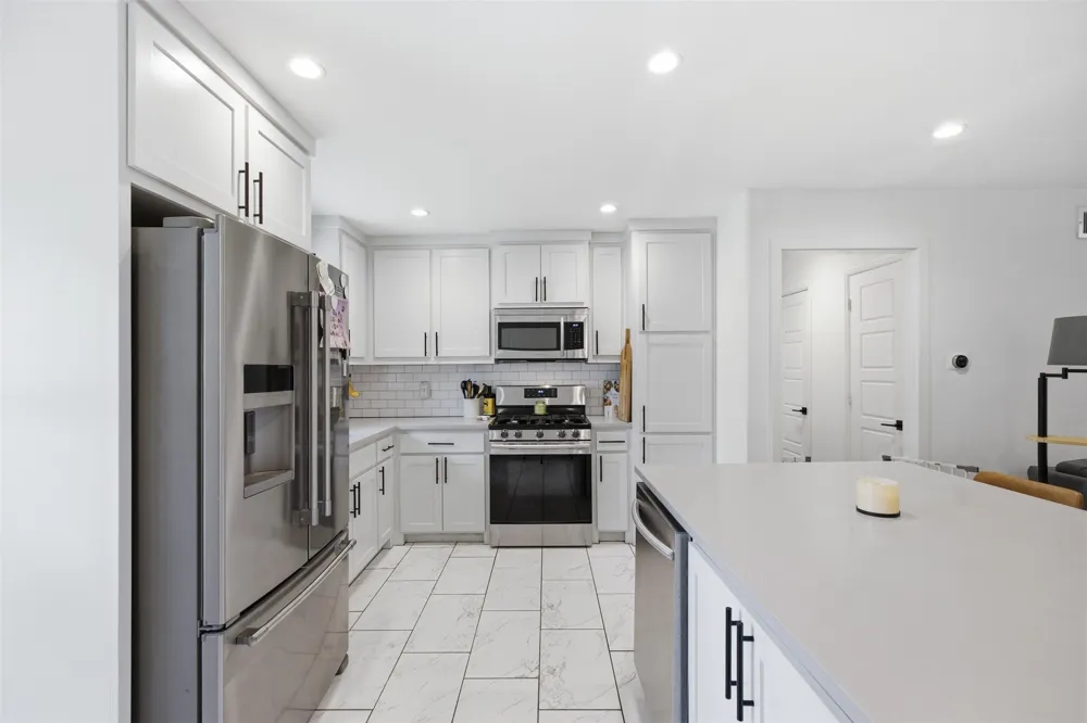 2903 Healey Drive Dallas, TX 75228