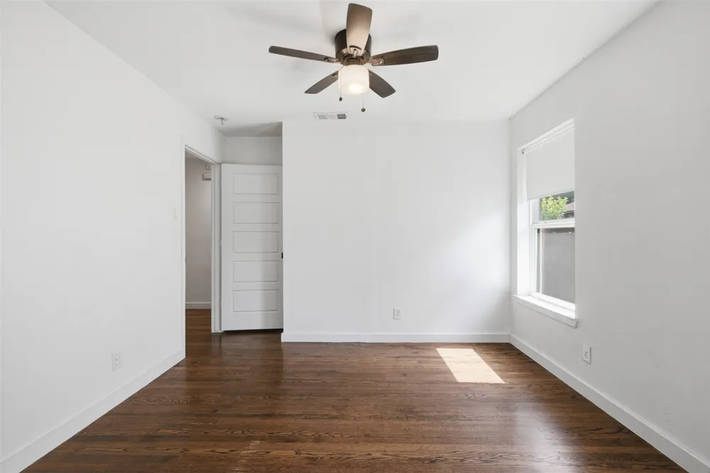 2903 Healey Drive Dallas, TX 75228