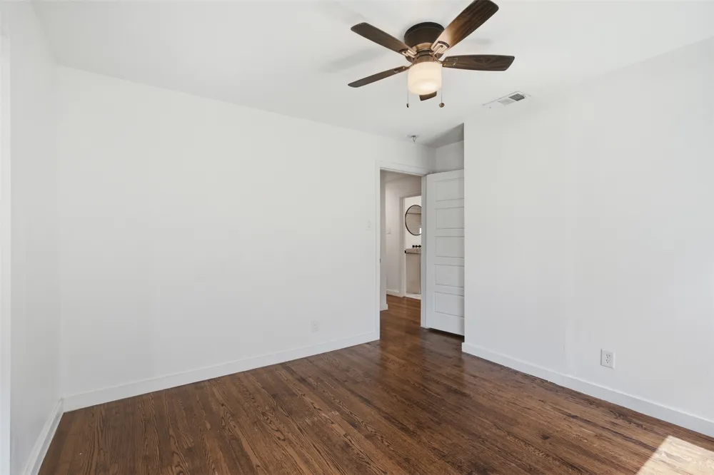 2903 Healey Drive Dallas, TX 75228
