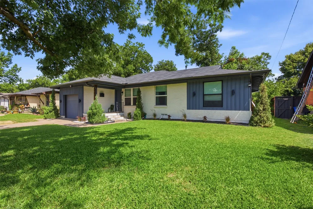 2903 Healey Drive Dallas, TX 75228