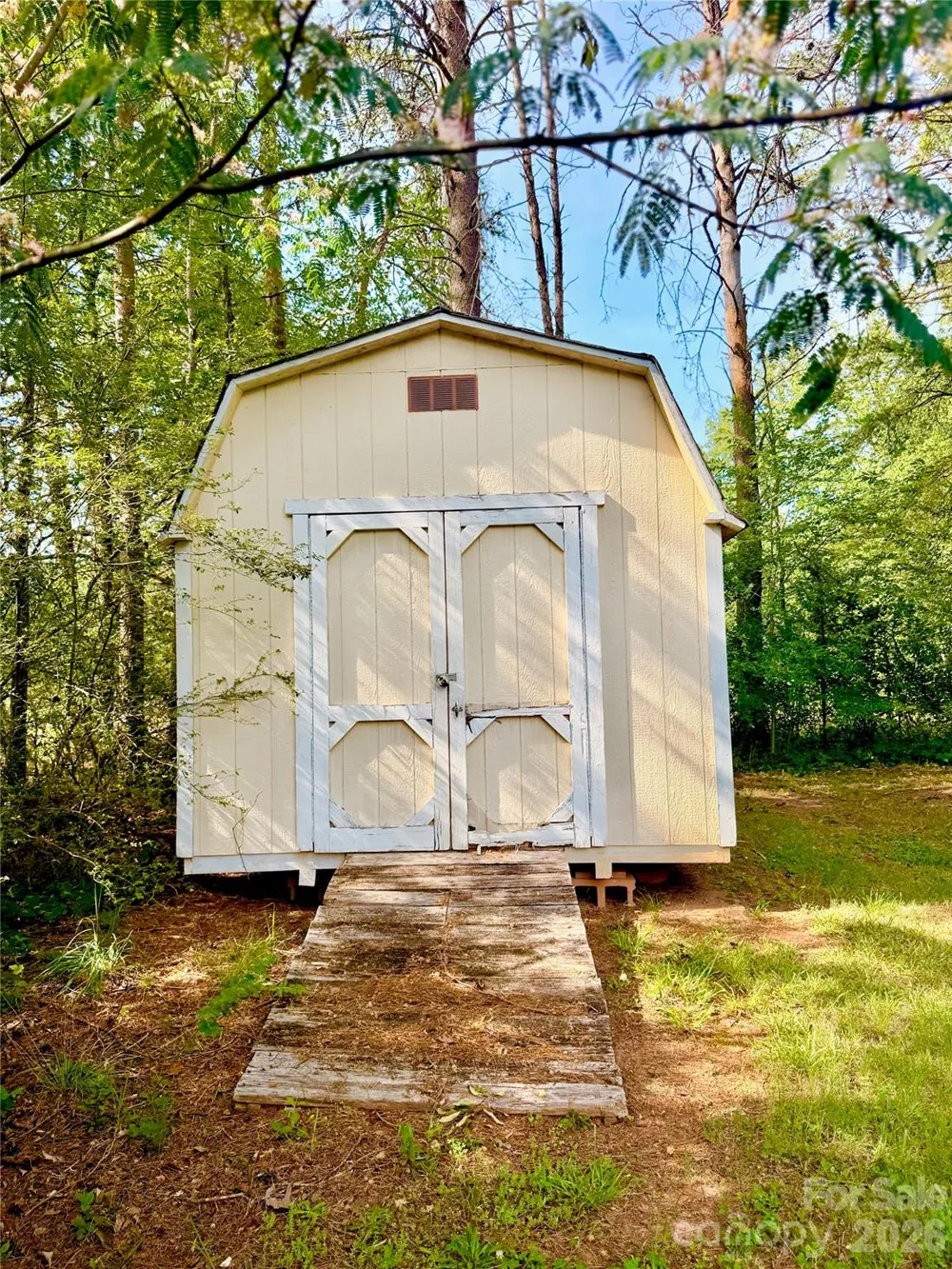 1668 Lane Road Mount Holly, NC 28120