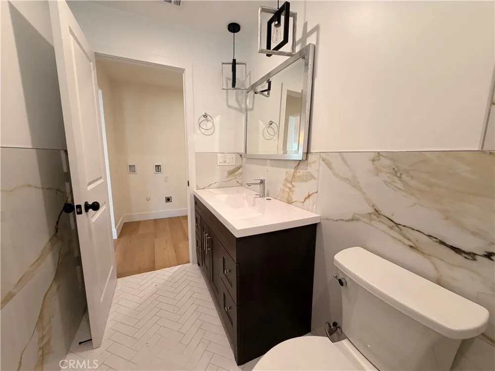 3436 Pontiac #B Jurupa Valley, CA 92509
