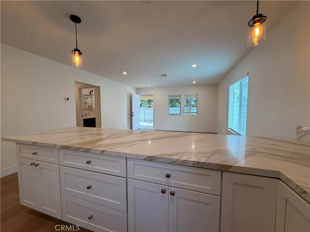 3436 Pontiac #B Jurupa Valley, CA 92509
