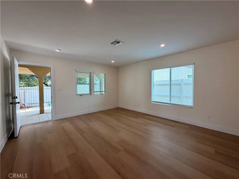 3436 Pontiac #B Jurupa Valley, CA 92509