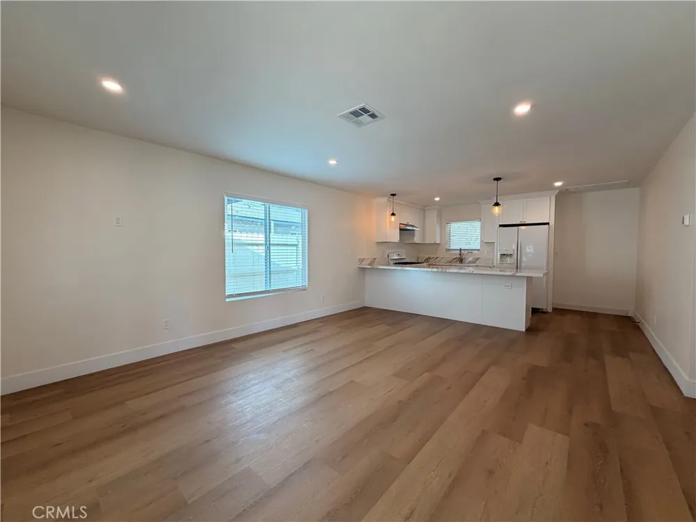3436 Pontiac #B Jurupa Valley, CA 92509
