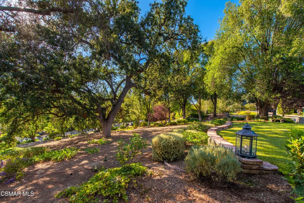 5676 Colodny Drive Agoura Hills, CA 91301