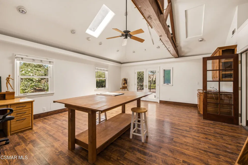 5676 Colodny Drive Agoura Hills, CA 91301