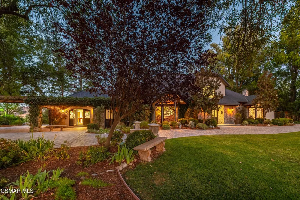 5676 Colodny Drive Agoura Hills, CA 91301