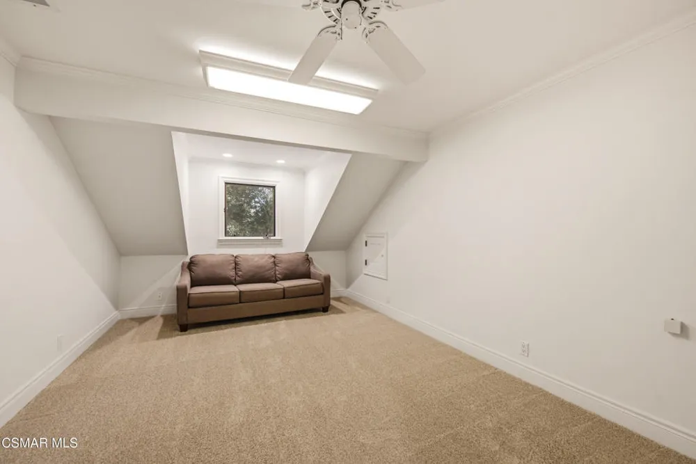 5676 Colodny Drive Agoura Hills, CA 91301