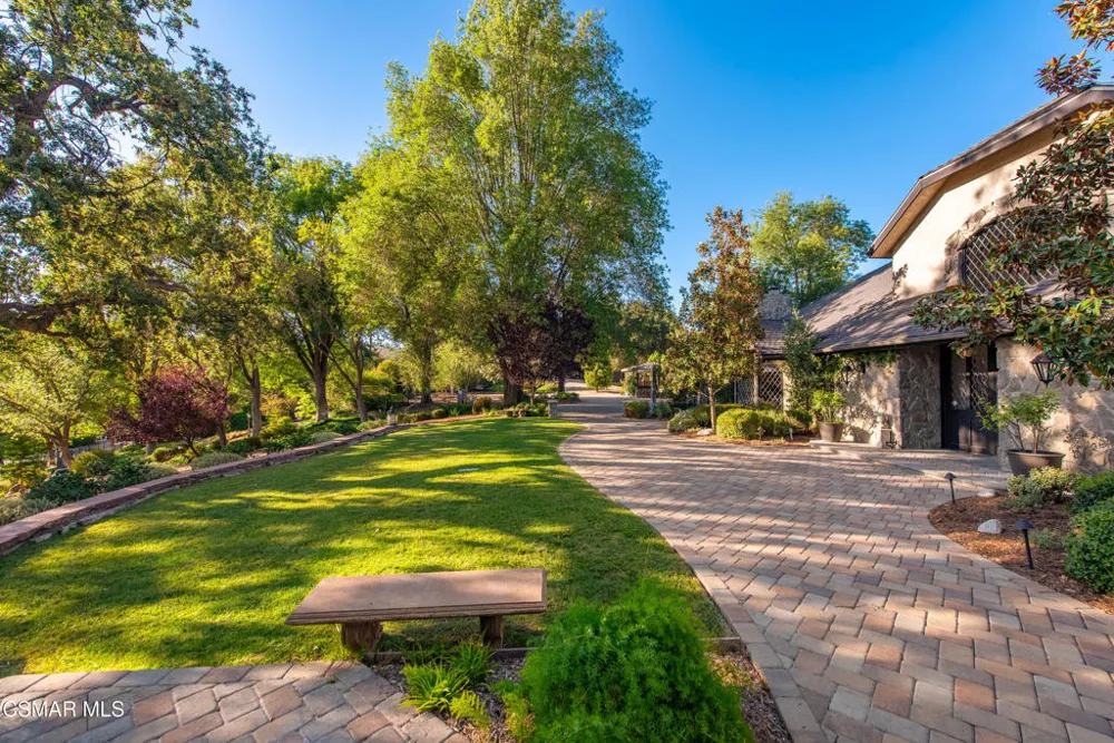 5676 Colodny Drive Agoura Hills, CA 91301