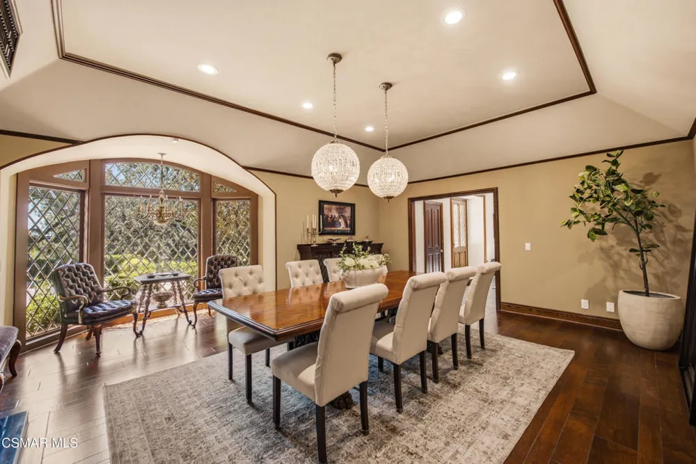 5676 Colodny Drive Agoura Hills, CA 91301