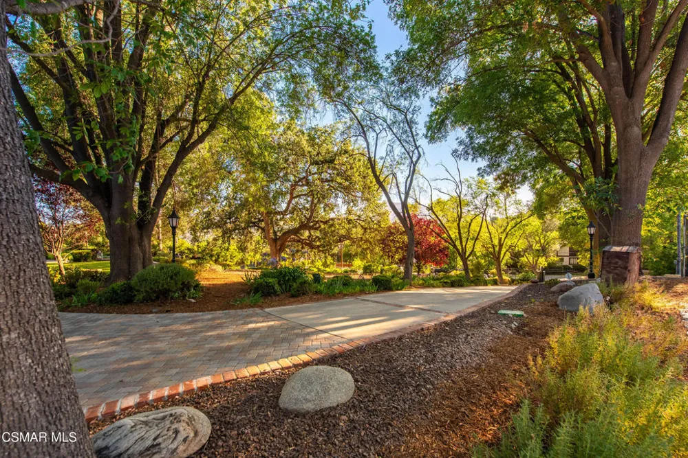 5676 Colodny Drive Agoura Hills, CA 91301